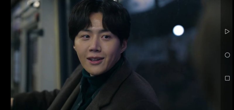 Screenshot_20250415_033202_co.albox.cinema.jpg