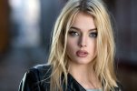 women-face-portrait-blonde-wallpaper-preview.jpg