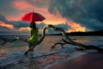 desktop-wallpaper-sea-umbrella-girl-abstract.jpg