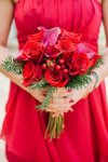Beautiful-woman-wear-Red-and-caryy-red-love-flower-for-girls-2018.jpg
